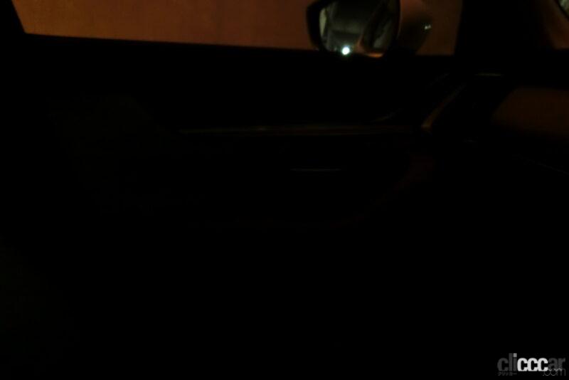 「室内のLED間接照明が夜のドライブを楽しくする、マツダ「CX-60」のライト類を全紹介【新車リアル試乗 8-6　マツダCX-60 i-ACTIVSENSE・ALH概要＆前後ランプ編】」の30枚目の画像