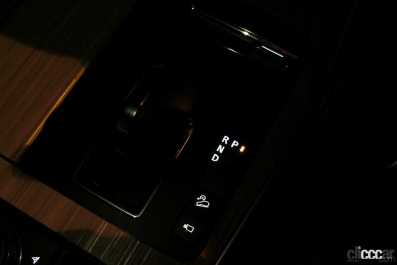「室内のLED間接照明が夜のドライブを楽しくする、マツダ「CX-60」のライト類を全紹介【新車リアル試乗 8-6　マツダCX-60 i-ACTIVSENSE・ALH概要＆前後ランプ編】」の36枚目の画像