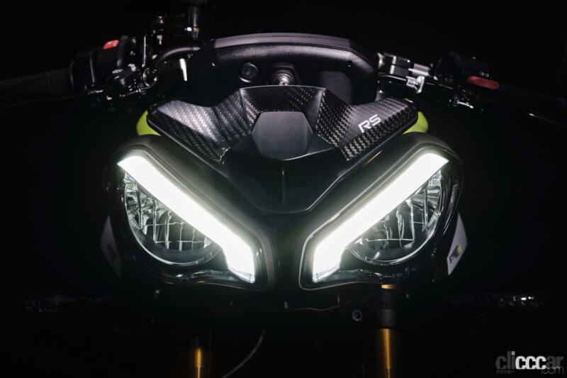 「トライアンフが「ストリートトリプル765 Moto2エディション」を国内発売。専用装備が満載の限定モデル登場」の8枚目の画像