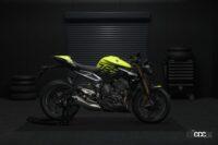「トライアンフが「ストリートトリプル765 Moto2エディション」を国内発売。専用装備が満載の限定モデル登場」の2枚目の画像ギャラリーへのリンク