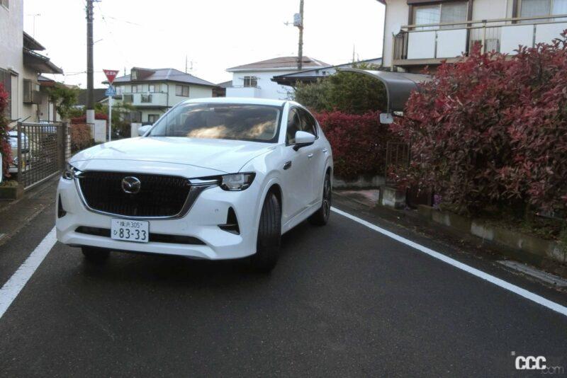 「大きめボディのマツダ「CX-60」車庫入れ性能チェック！　360°ビュー・モニターの実用度を試す【新車リアル試乗 8-8　マツダCX-60 i-ACTIVSENSE・車庫入れ編】」の38枚目の画像