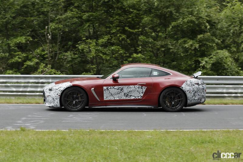 「メルセデスAMG「GT」改良新型が今夏にも登場。アクティブリアウィング装着でニュルブルクリンクに出現」の5枚目の画像