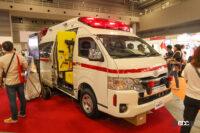 緊急車両用路面描画ランプ コンセプトとアクティブ制御防振架台を装備したハイメディック救急車