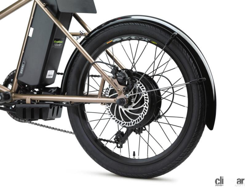 「カワサキ「ノスリスe」は自転車感覚で乗れるフル電動3輪ビークル。43万100円のミニカー登録モデル」の2枚目の画像