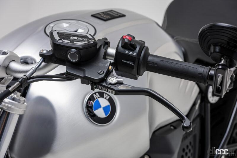 「BMWの大型ヘリテイジバイク「R nineTピュア」「R nineTスクランブラー」に100周年記念限定モデル登場」の9枚目の画像