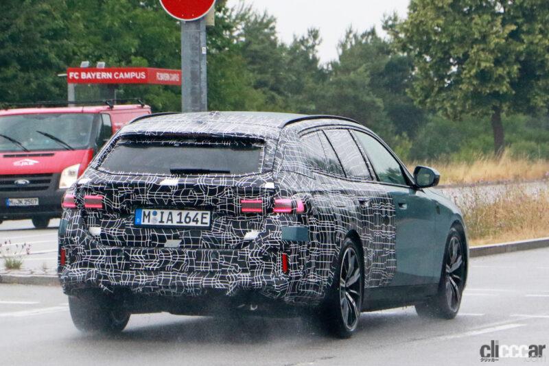 「BMWの電動5シリーズにもワゴン導入。『i5ツーリング』がフロントデザインを完全キャッチ」の12枚目の画像