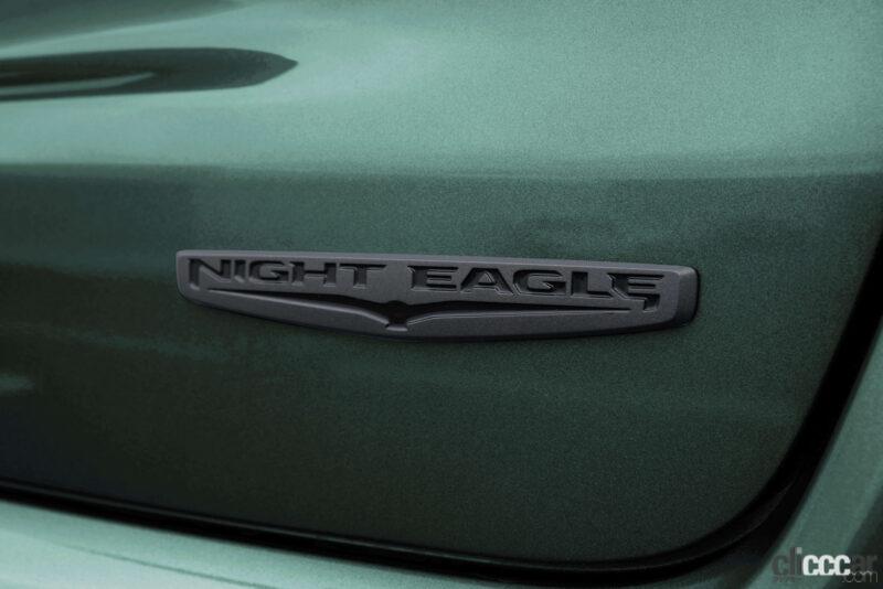 「ジープ・コンパスの200台限定車「Night Eagle」は、ブラックアクセントが際立つ精悍なコンパクトSUV」の2枚目の画像