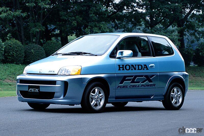 「ホンダの燃料電池車「FCX」が米国政府の認定取得。2002年末から日米でリース販売を開始【今日は何の日？7月25日】」の2枚目の画像