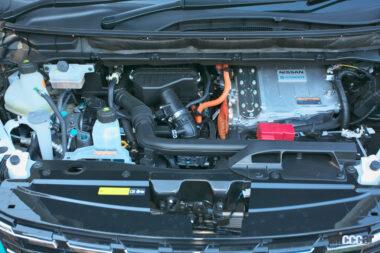 国産ミドルクラスミニバン中古車事情24