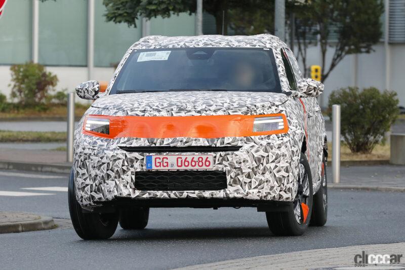 「オペル「クロスランド」次期型、フルEVモデルを初キャッチ」の2枚目の画像