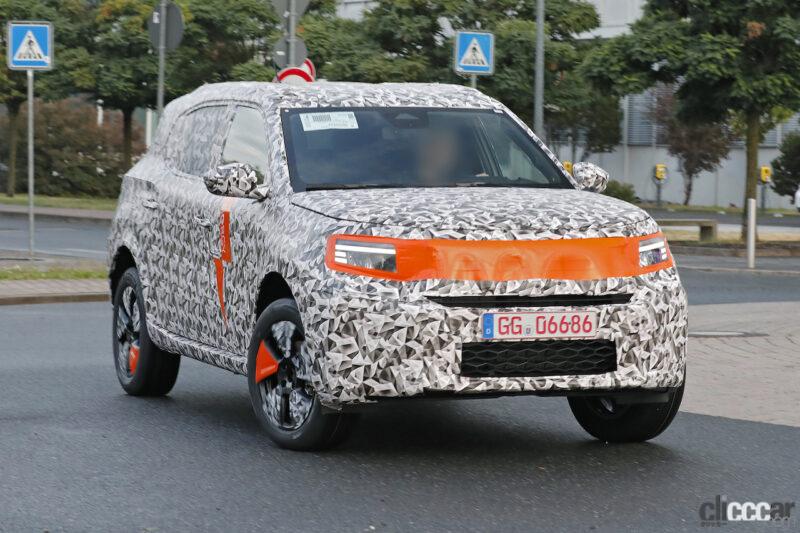 「オペル「クロスランド」次期型、フルEVモデルを初キャッチ」の3枚目の画像