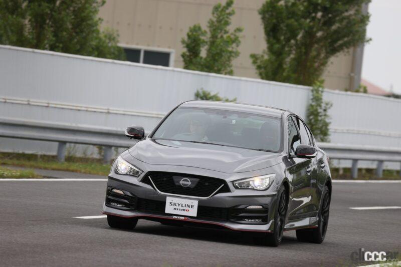 「日産「スカイラインNISMO」はレカロシートを選ぶと後席も構造が違う。どうして？」の1枚目の画像