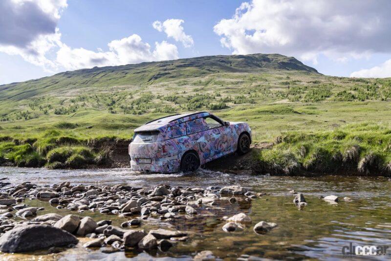 「MINI「クロスオーバー」次期型、最新プロトタイプを公開。スコットランドの高地を疾走」の9枚目の画像