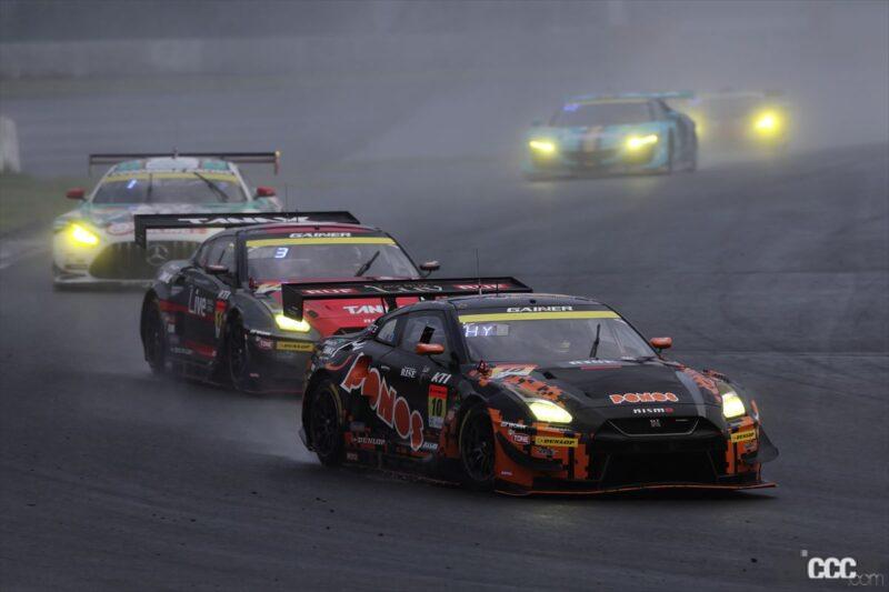 「スーパーGT第4戦富士・11号車 GAINER TANAX GT-Rが優勝。ラスト数ラップのタイヤ交換が決め手【スーパーGT 2023 GT300】」の11枚目の画像