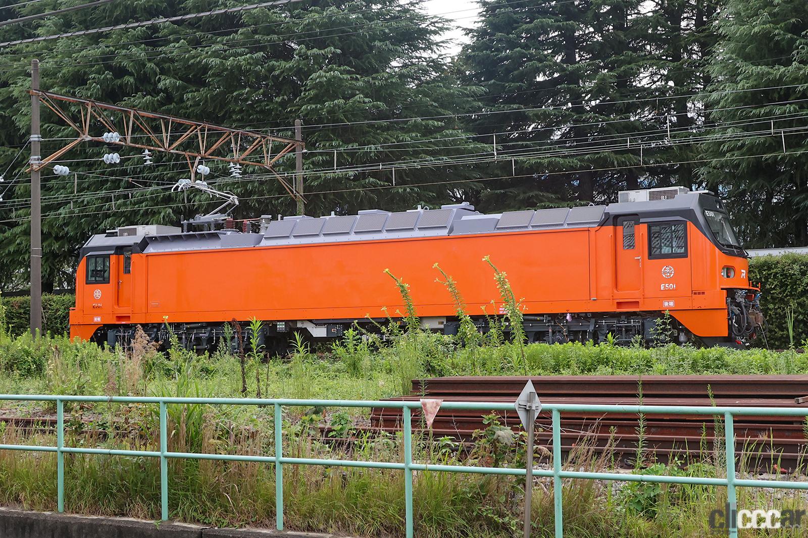 東芝が製造した台湾向け電気機関車・E500形が姿を現す！ | clicccar.com
