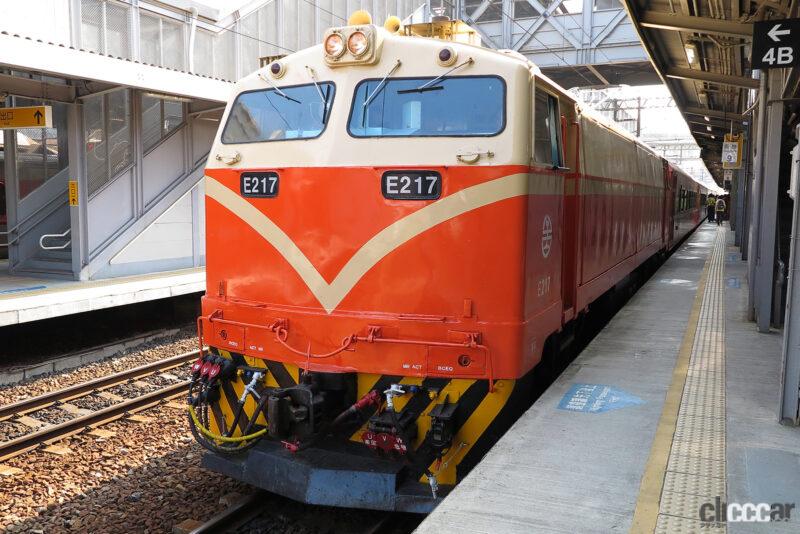 「東芝が製造した台湾向け電気機関車・E500形が姿を現す！」の3枚目の画像