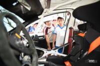 「WRC「ラリージャパン」開催の地元小中学で「ラリー教室」を実施。世界のアライ・新井敏弘先生に子供ら大盛上がり」の11枚目の画像ギャラリーへのリンク