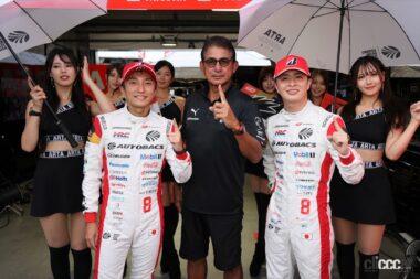 8号車 ARTA MUGEN NSX-GTのドライバー、野尻智紀選手、鈴木亜久里監督、大湯都史樹選手
