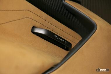 リマック・ネヴェーラの内装05