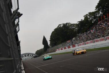 スローダウンした埼玉トヨペットGB GR Supra GTを追い抜くUPGARAGE NSX GT3