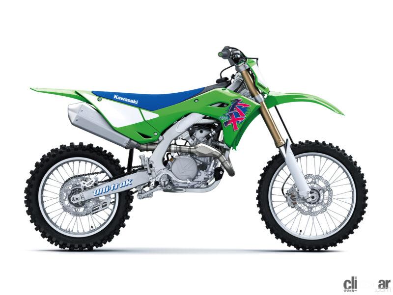 「カワサキの市販モトクロッサー「KX450」「KX250」に50周年記念モデル登場。蛍光ピンクのKXロゴは懐かしさ満点」の8枚目の画像