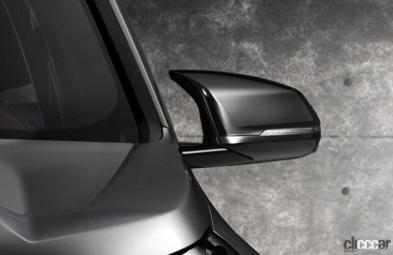 「BMW「X1 M35i xDrive」はコンパクトSUVでも刺激的な走りと内外装を味わえる」の2枚目の画像