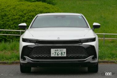 クラウンクロスオーバー外観02