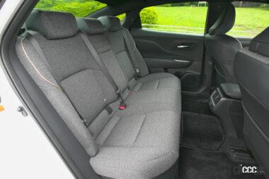 クラウンクロスオーバー内装05