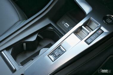 プジョー408内装05