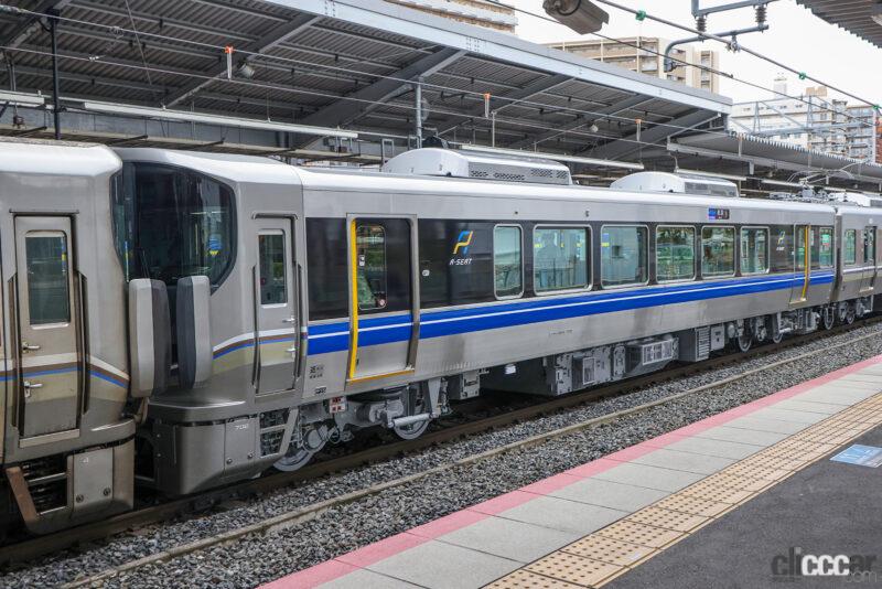 「阪急初の座席指定車両も登場！　阪急が2024年夏に新型車両2300系・2000系を導入」の10枚目の画像