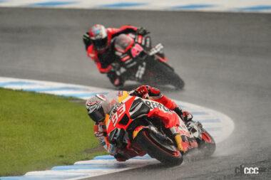 雨の日本GPで激走するマルク・マルケス選手