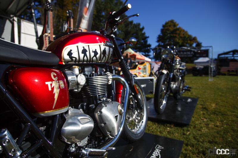 「ロックの帝王「エルヴィス・プレスリー」のバイクは今どこに？ トライアンフが1965年の歴史的9台の捜索で特別車を製作」の3枚目の画像
