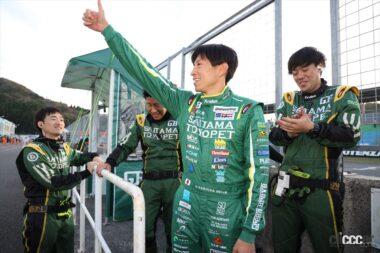 チャンピオンを喜ぶ吉田選手