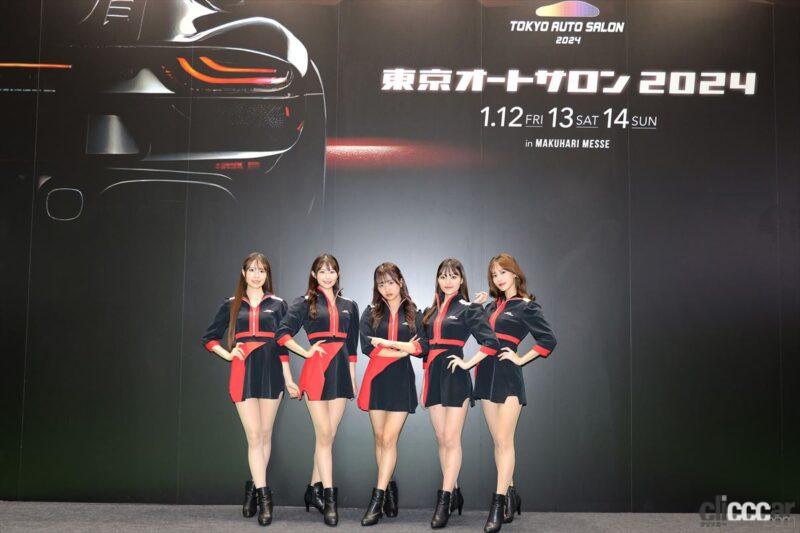 「TAS2024イメージガール「A-class」が、ジャパンモビリティショー2023で新衣装をまとい全員集合！【東京オートサロン2024】」の1枚目の画像