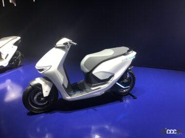 ホンダが出品した原付二種相当の電動スクーターのコンセプトモデル「SC e: Concept」。