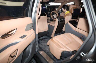 新型センチュリーの室内