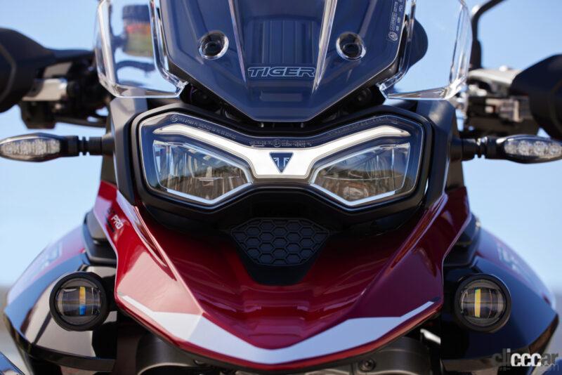 「トライアンフの冒険バイク「タイガー900」シリーズに2024年モデル登場。3気筒エンジンを改良し108PSへパワーアップ」の14枚目の画像