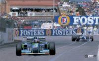 1994年F1最終戦オーストラリアGPのシューマッハのベネトンはトップ争いで追走するヒルのウィリアムズと接触、ふたりともリタイヤし、タイトルはシューマッハへ（弊社刊　AUTO SPORT 1995年1月1日号 電子版 より）