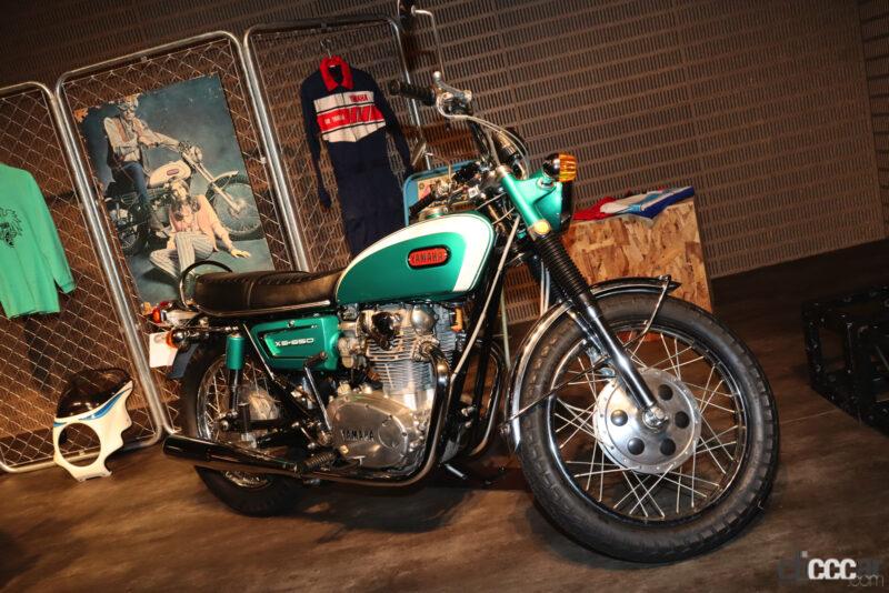 「ヤマハのネオレトロな原付二種スポーツ「XSR125 ABS」が登場。若者ライダー向け新型の特徴や魅力をチェックしてみた」の16枚目の画像