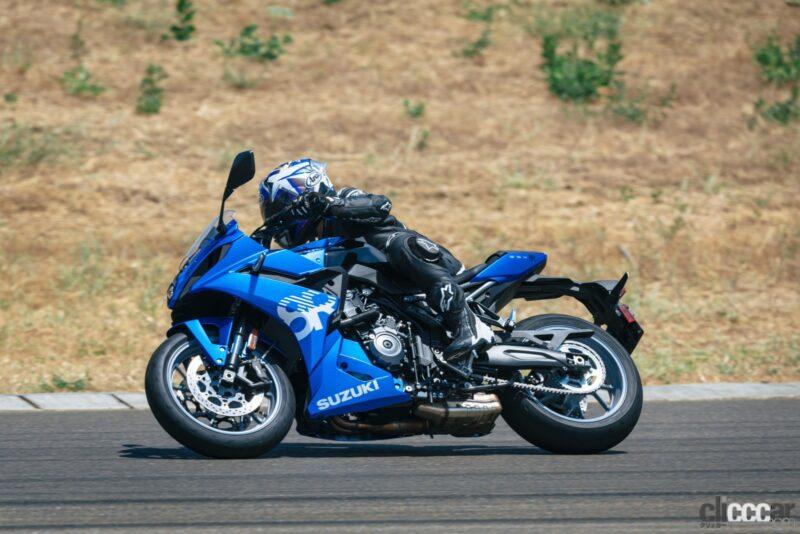 「スズキが大型クロスオーバーバイク「GSX-S1000GX」とフルカウル800cc 2気筒マシン「GSX-8R」を欧州で発表」の13枚目の画像