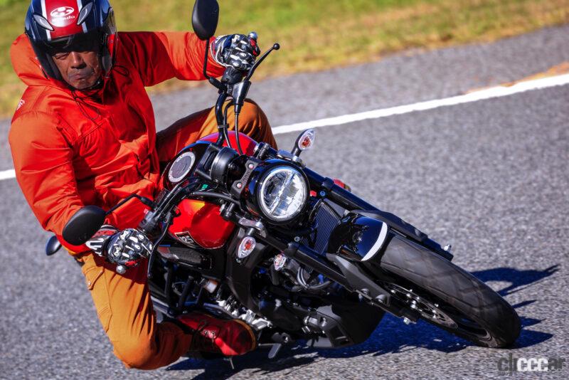 「ヤマハ新型「XSR125」は、自在に操れる走りが「遊び心」をくすぐるバイク。ネオレトロな原付二種スポーツに乗ってみた」の2枚目の画像