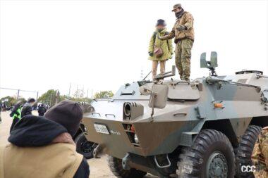 自衛隊車両も展示