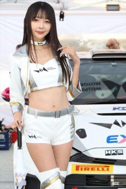 Wellpine Motorsportレースクイーン 東堂ともさん