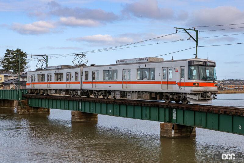 「上毛電気鉄道が元・地下鉄日比谷線03系を譲受して800形として導入」の8枚目の画像