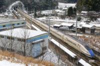 金沢〜富山間を結ぶ北陸新幹線シャトルタイプ列車「つるぎ」