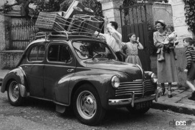 1946年に誕生したルノー4CV。フランスで始めたミリオンセラーとなった大衆車