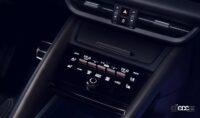 ポルシェ・マカンEV、トリプルスクリーン＆ARディスプレイを先行公開。登場は2024年初!? - 2025-Porsche-Macan-EV-interior-00002