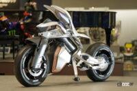 「ヤマハ「MOTOROiD2」は”倒れないバイク”だけじゃない、人生の伴侶として人と共に歩む存在だ」の20枚目の画像ギャラリーへのリンク
