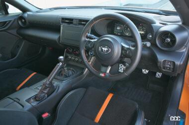 TOM'S GR 86 TS 内装01