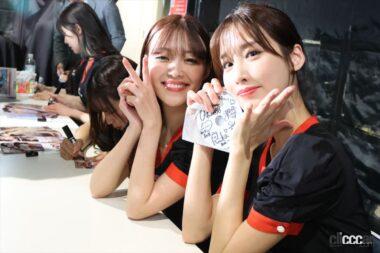 メンバー全員のサインの入ったデモCD